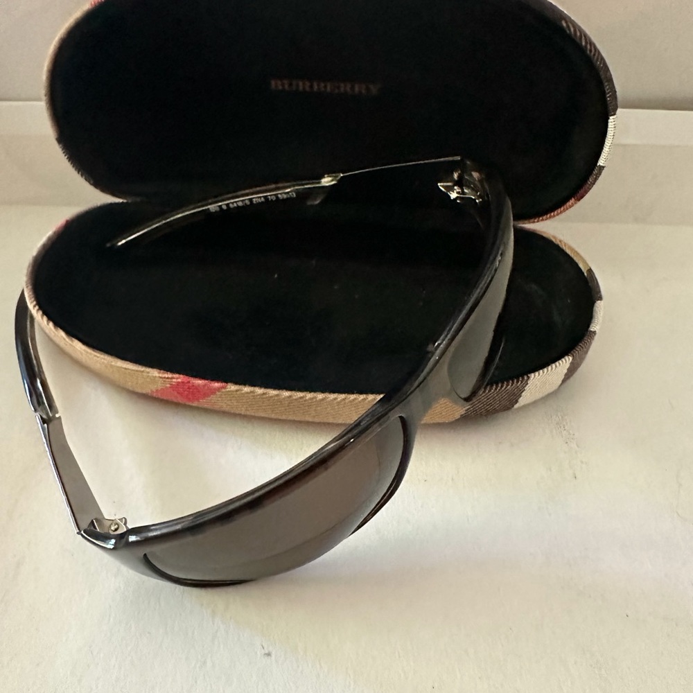 BURBERRY “by SAFILO” unisex Sunglasses